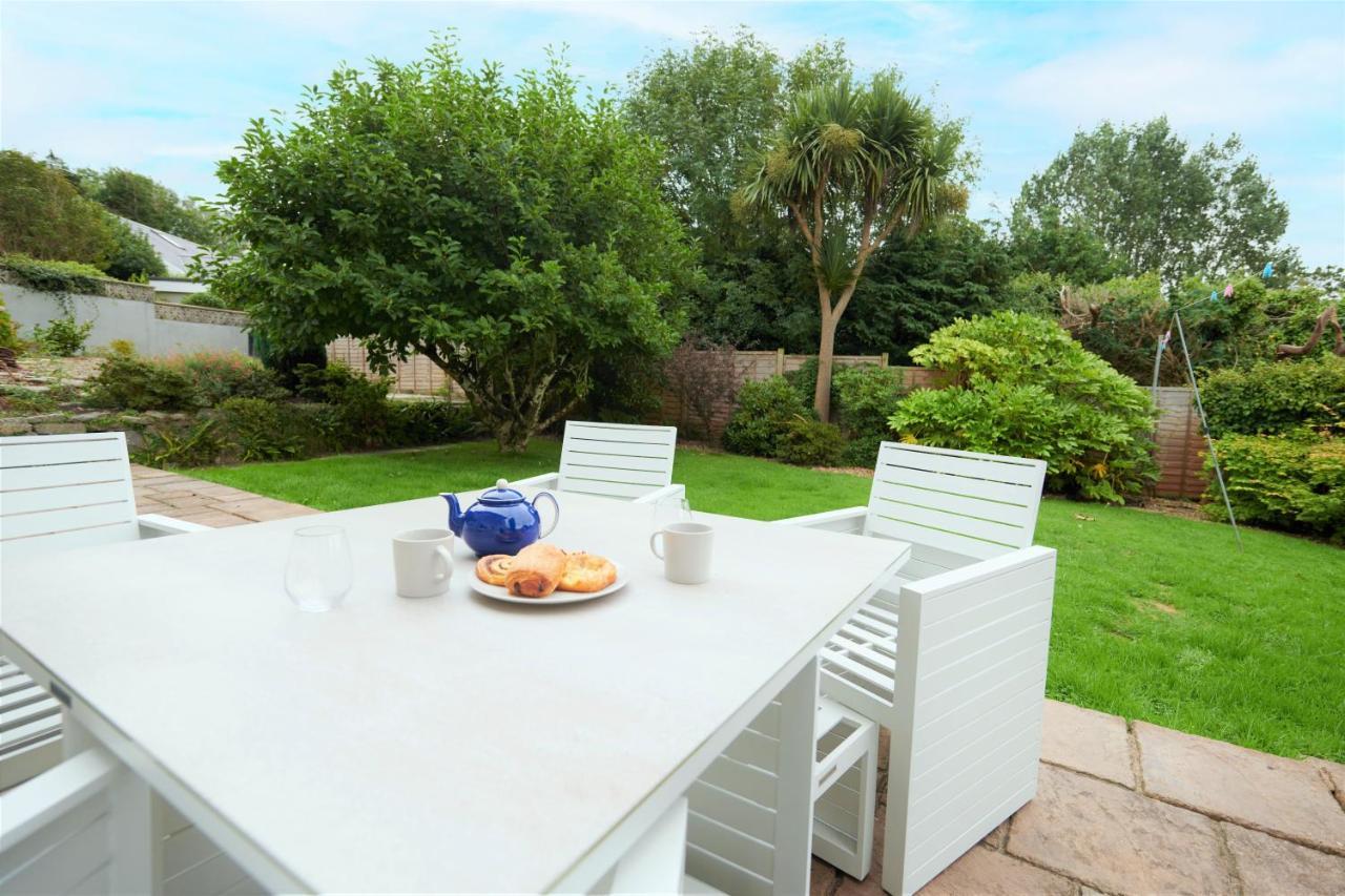 Sea Gem- Beautiful Family Home With Stunning Sea Views & Garden Tenby Luaran gambar