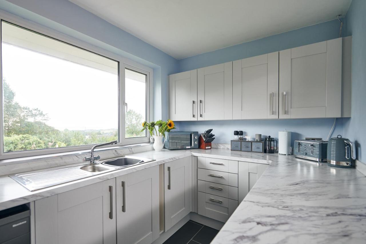 Sea Gem- Beautiful Family Home With Stunning Sea Views & Garden Tenby Luaran gambar