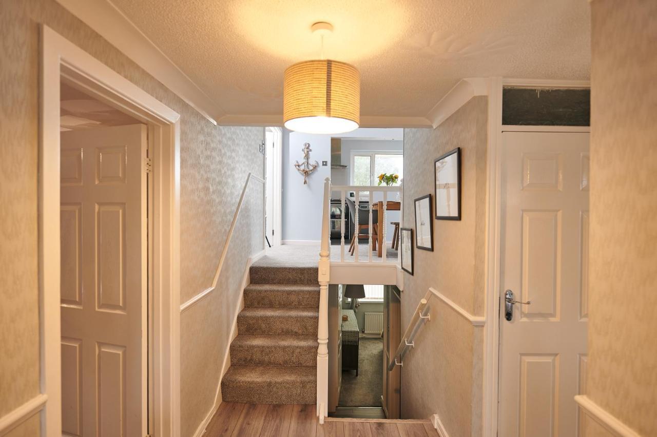 Sea Gem- Beautiful Family Home With Stunning Sea Views & Garden Tenby Luaran gambar